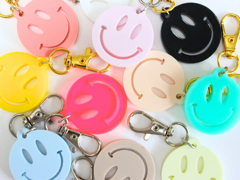 Owllaser Happy Face Acrylic Keychain, Customized colors, Bag Accessories