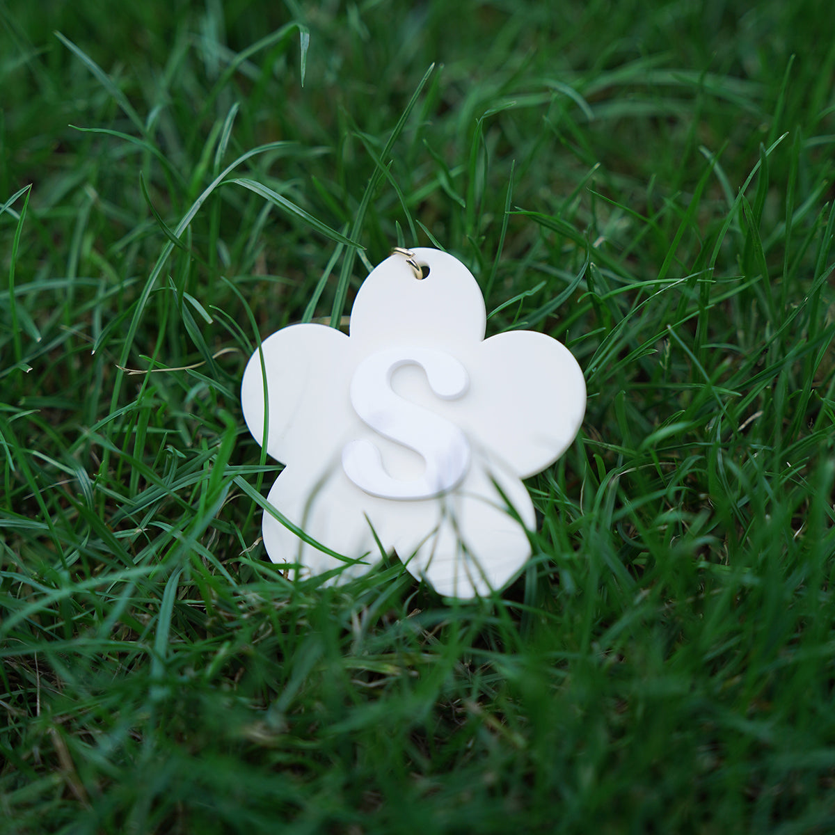 Owllaser Flower Style-Keychain, Backpack Buckle with Initial
